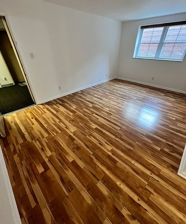 1st image of 3021 Park Ave APT 3