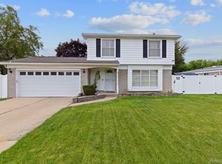 30911 Ventura St, Southfield, MI 48076