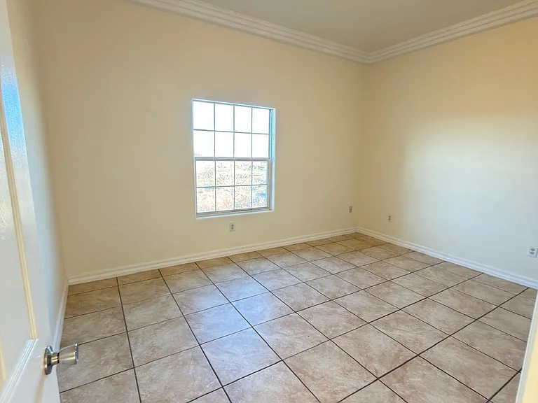 5466 Buffalo Creek Dr — Photo 27