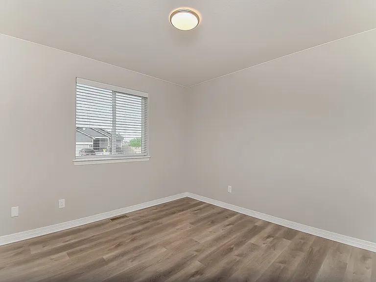 6863 Phantom Way — Photo 12