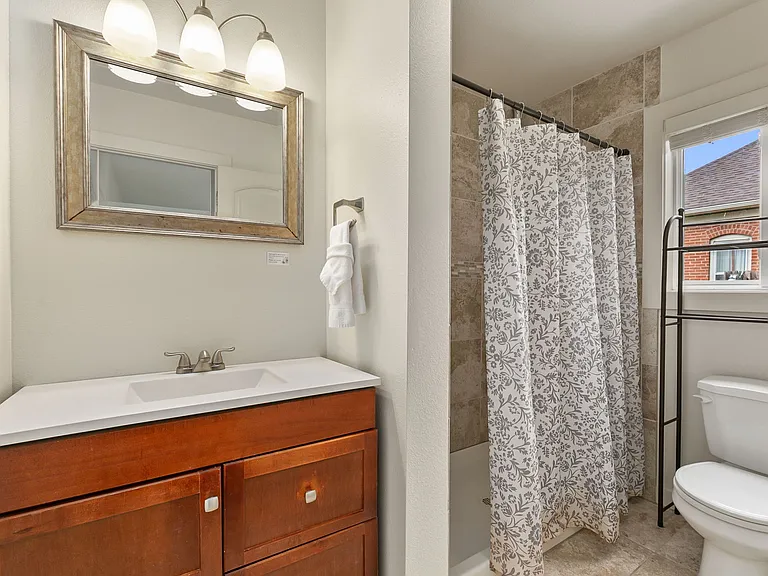 455 N Sherwood St — Photo 19