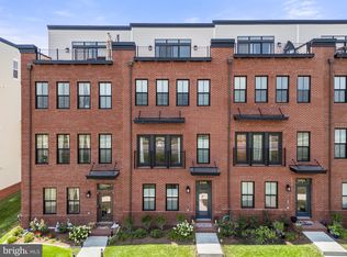 23156 Horseshoe Trail Sq, Brambleton, VA 20148