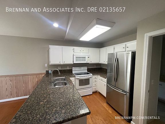 5th image of 2425 Cranston Dr Unit 8