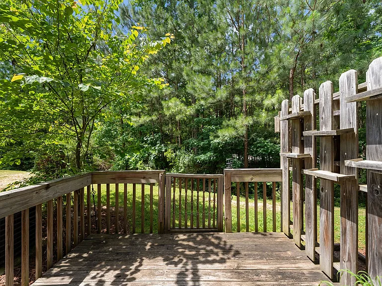 1504 Holly Grove Way — Photo 15