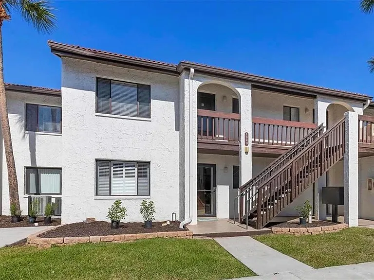 1640 Stickney Point Rd #40-101 — Photo 1