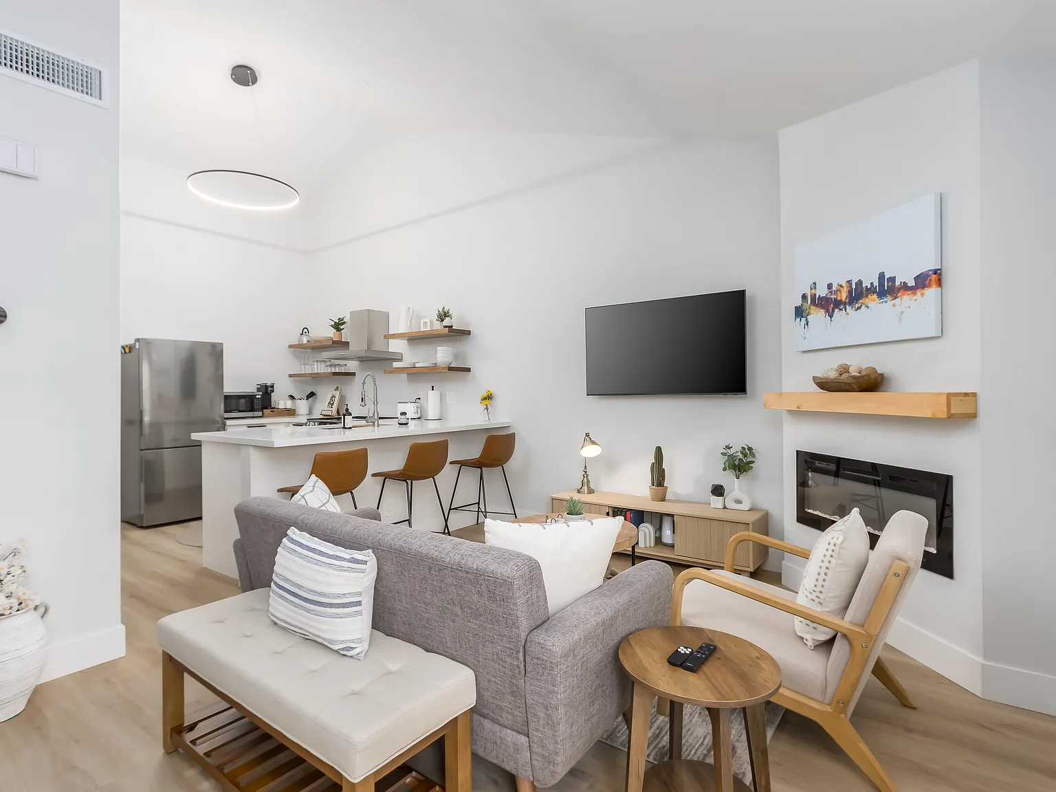 1 bed, 544 sqft, $3,500 — Photo 4