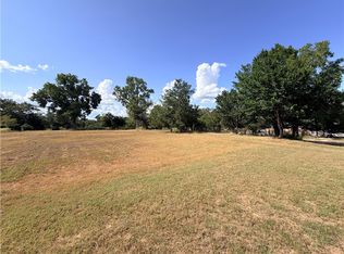 206 Northwood Dr, Somerville, TX 77879