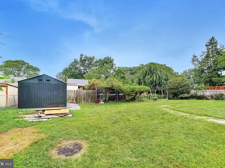 7215 Normandy Ln — Photo 39