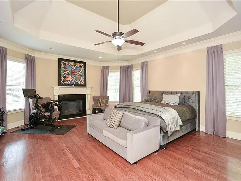 2210 Spalding Dr — Photo 42