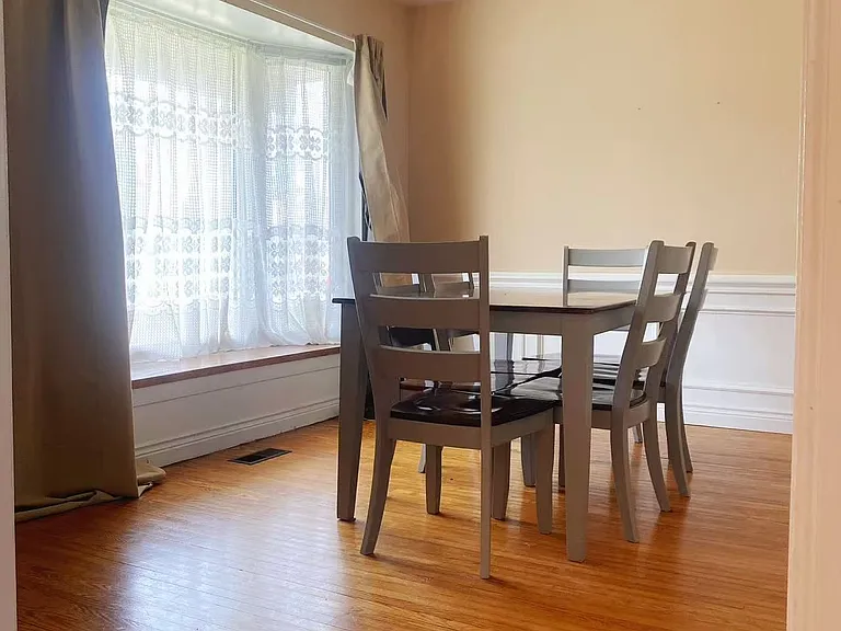 21 Kingslake Rd #1&2 — Photo 5