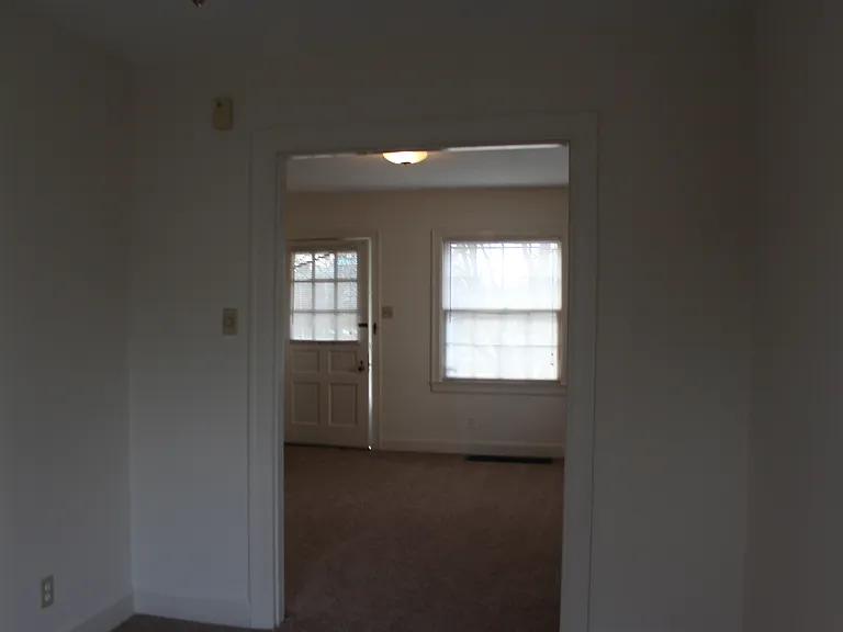 1574 Elizabeth St — Photo 2
