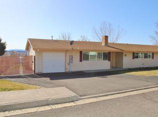 10068 Westbrook Dr, Klamath Falls, OR 97603