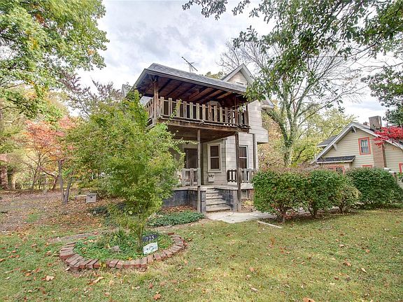 2nd image of 725 Randle St