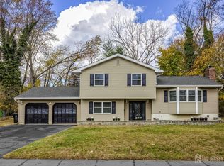 15 Clearview Rd, East Brunswick, NJ 08816