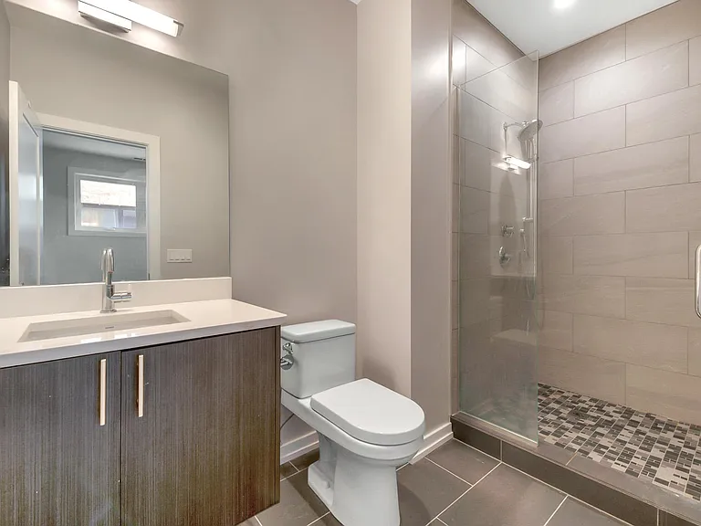 2545 W Congress Pkwy #1W — Photo 11
