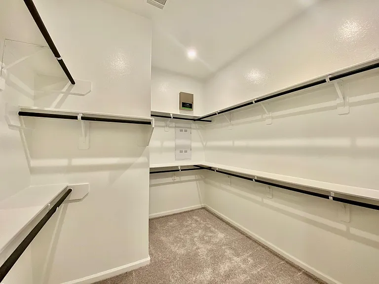 9411 Trestle Creek Ct — Photo 13