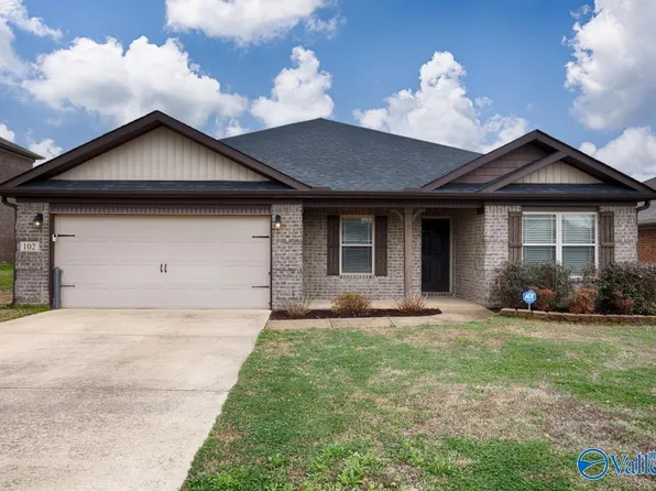 102 Hulsey Ln, Toney, AL 35773