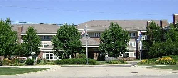 2nd image of 605 Barrington Ave #3