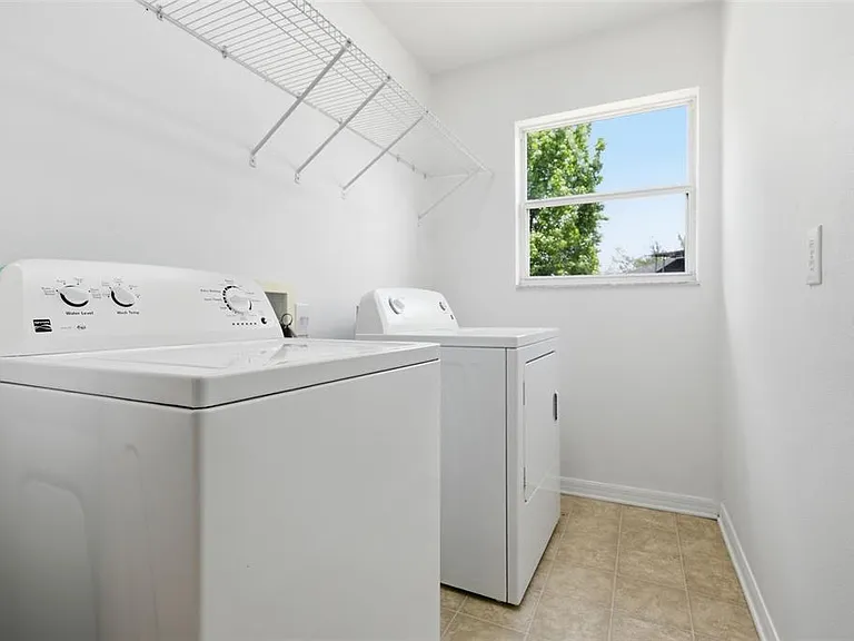 2631 Queen Alberta Dr — Photo 26