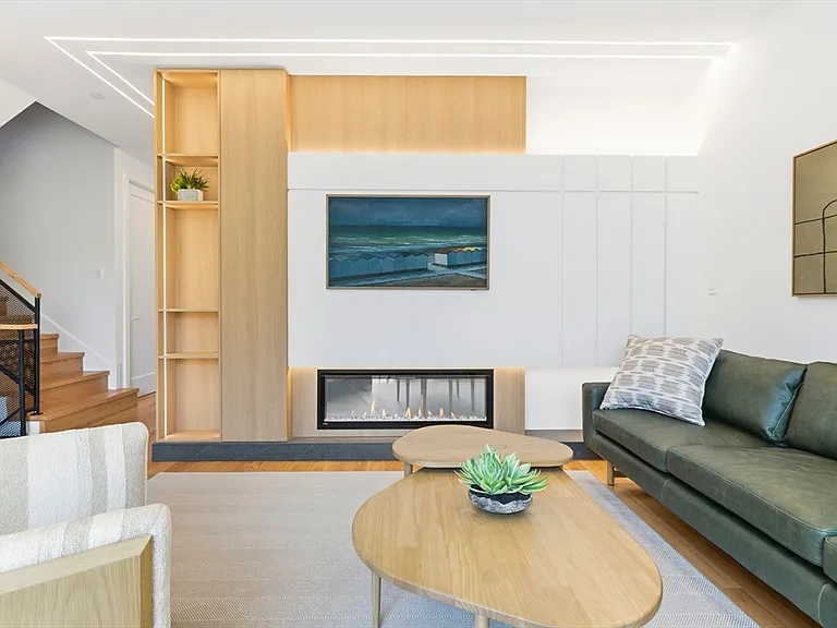 9 Algonquin Rd #2 — Photo 8