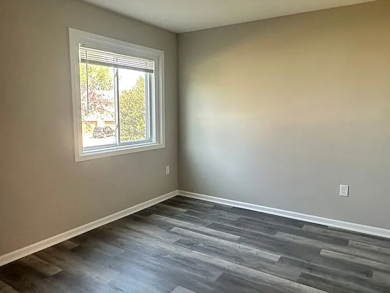 172-178 Talon Pl — Photo 5