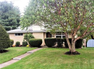1307 Foxboro Dr, Monroeville, PA