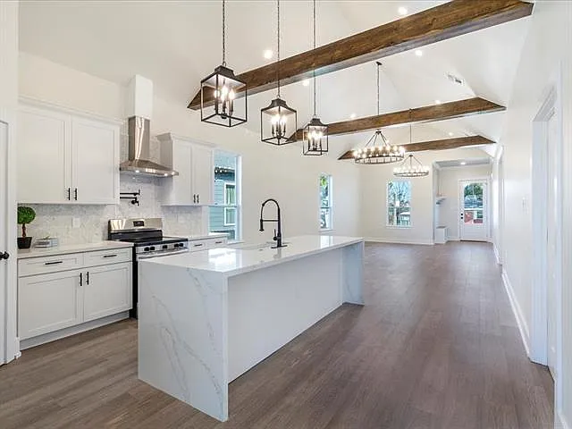 416 Trudeau Dr — Photo 10