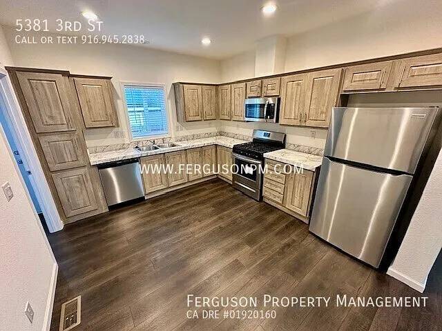 Two Bedroom with a Den in a Classic Rocklin Neighborhood — Photo 3