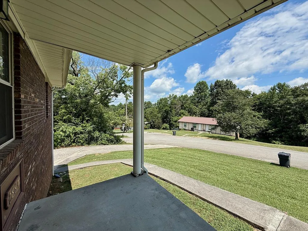 2884 Blue Ridge Drive — Photo 2