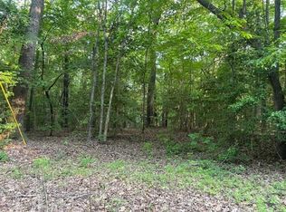 5 Oakwood Ave, Bracey, VA 23919