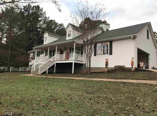 218 Grove Pointe Dr, Locust Grove, GA 30248