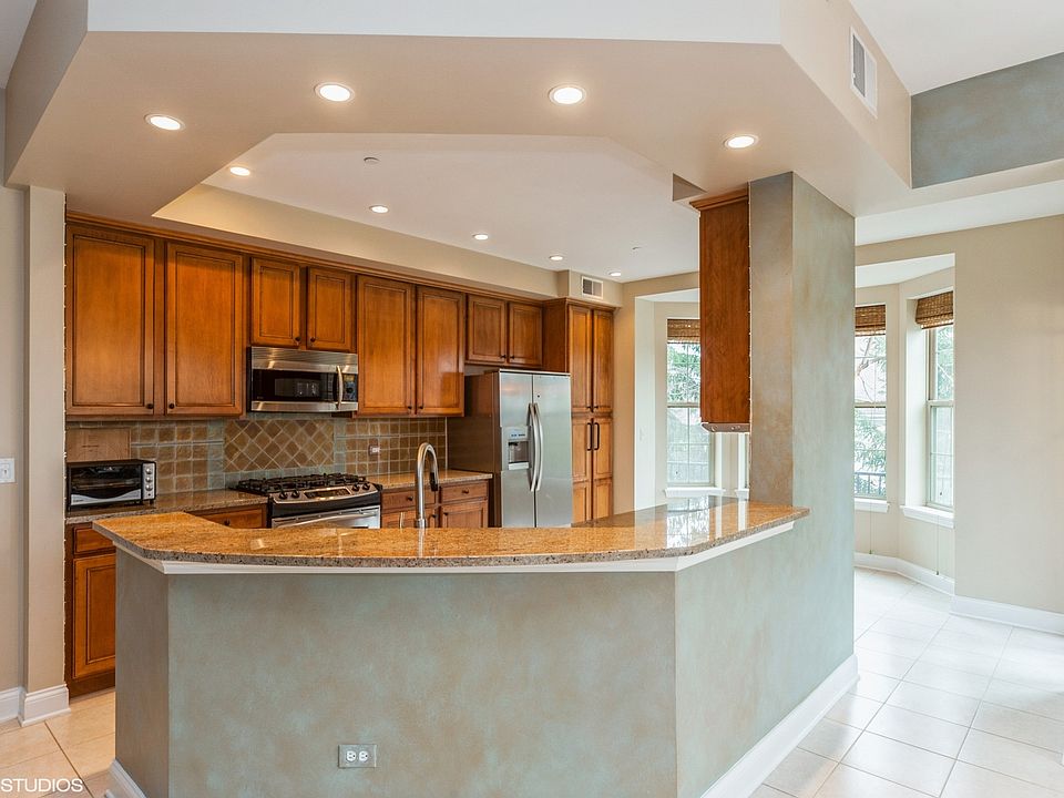 2700 Summit Dr APT 101, Glenview, IL 60025 Zillow