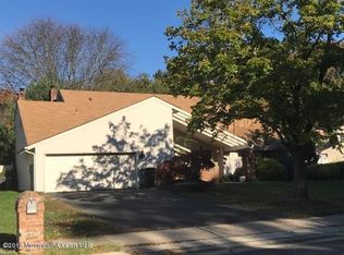 42 Saint Lawrence Way, Marlboro, NJ 07746