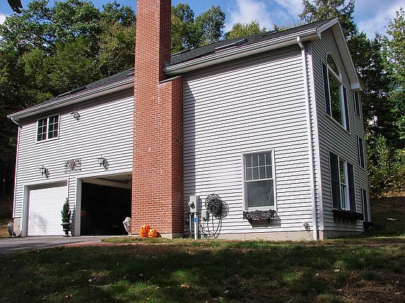 2nd image of 17 Mountain Briar