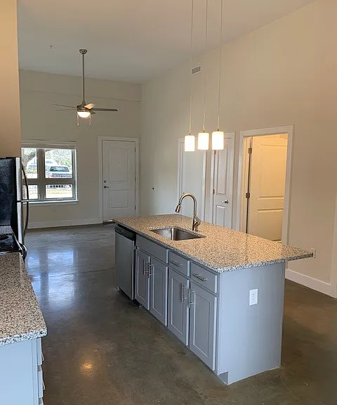 1200 McDonough St #101 — Photo 3