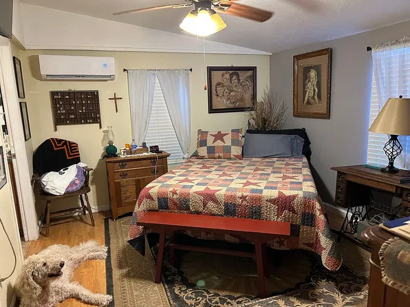 374 SE 122nd Ave, Old Town, FL 32680