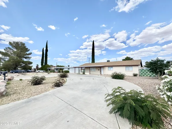196 E JAMES Drive, Sierra Vista, AZ 85635