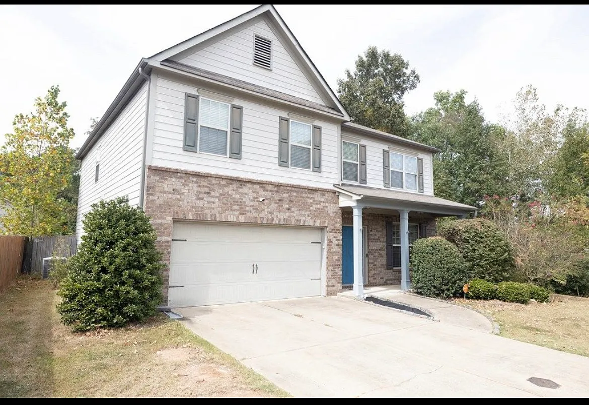 2662 Honeysuckle Dr — Photo 2