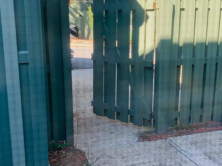 136 Pine Cone Trl — Photo 3