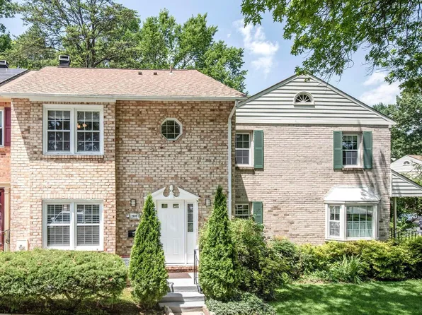 7809 Heatherton Ln, Rockville, MD 20854