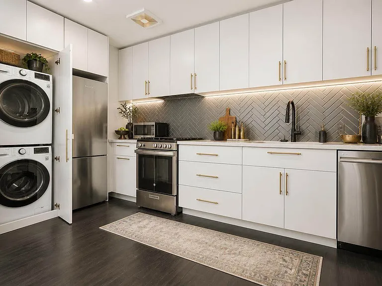 260 Water St #4R — Photo 2