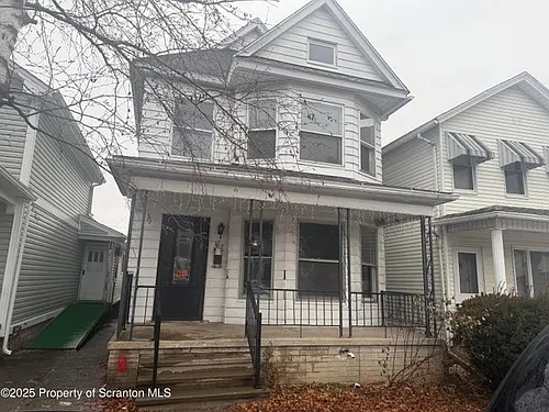 319 N Sumner Ave Photo 1
