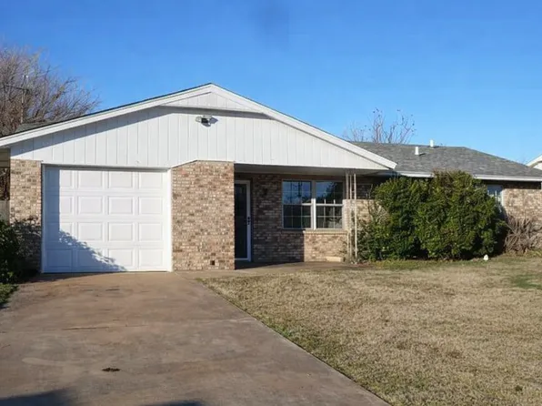 209 Cherokee St, Geronimo, OK 73543