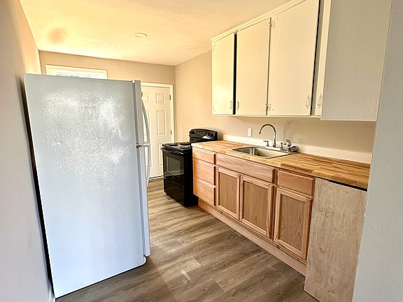 5th image of 411 Fort Worth Ave #3