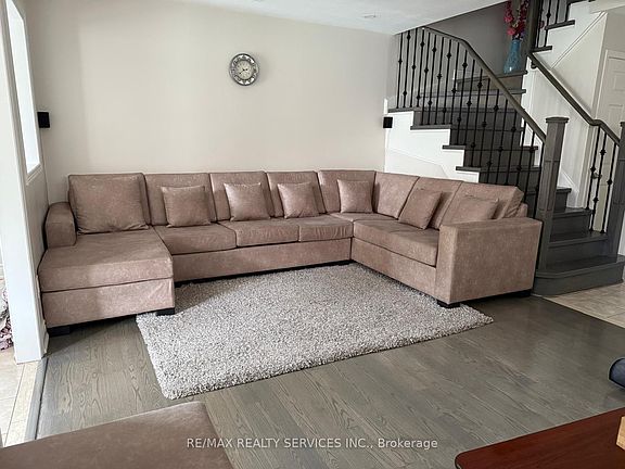 3rd image of 26 Penguin Ln