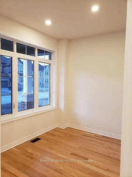 5 bed, $3,200 — Photo 3