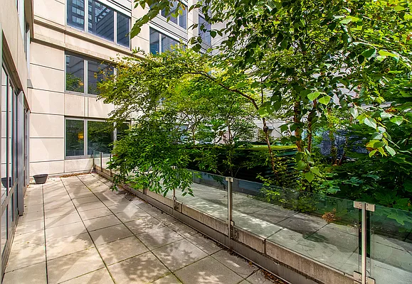 Rented by Keller Williams NYC | media 2