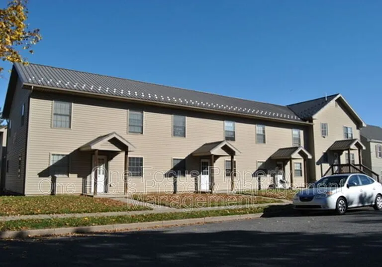 415 E Church St #5 — Photo 1