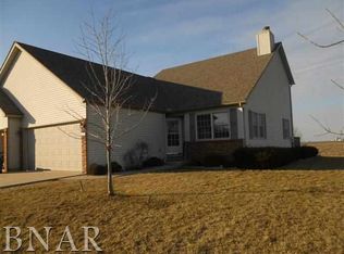 102 W 10th St UNIT B, Gridley, IL 61744