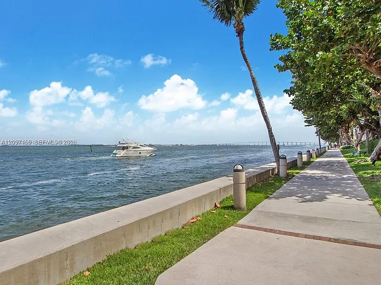 520 Brickell Key Dr #A1005 — Photo 40